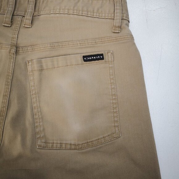Oakley Slim Fit Men's Size 30/32 Tan Zipper & Button Closure Casual Pants - Picture 11 of 15